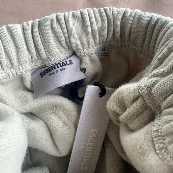 Fear of God Essentials Sage Green Sweatpants - Picture 4 of 6